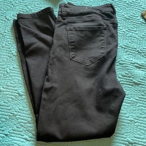 Stay blue jeans, size 32. Never worn.